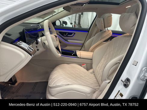 Used 2025 Mercedes-Benz S 580 4MATIC Sedan image 19