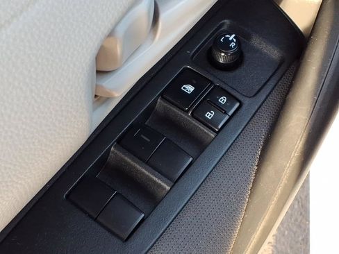 Used 2024 Toyota Corolla LE FWD image 14
