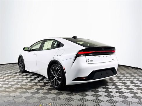 Certified 2024 Toyota Prius XLE image 6