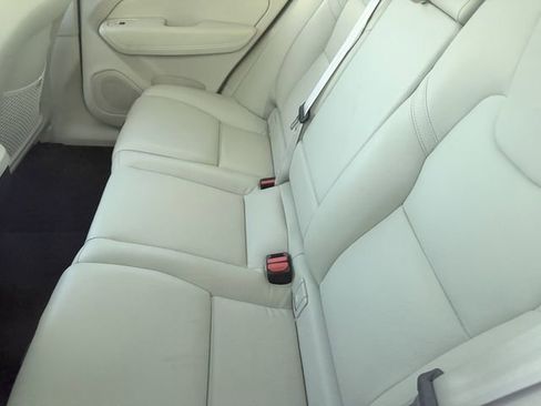 Used 2023 Volvo XC60 B5 Plus w/ Climate Package FWD image 8