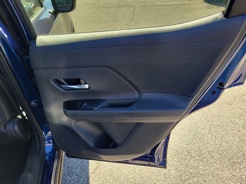 New 2026 Nissan Kicks SR FWD image 29