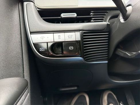 Used 2024 Hyundai Ioniq 5 Limited AWD/4WD image 17