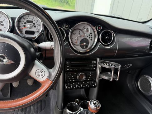 Used 2008 MINI Cooper Convertible FWD image 10
