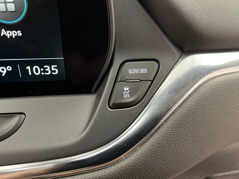 Used 2025 Chevrolet Blazer LT FWD image 57