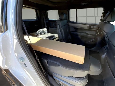 New 2026 Hyundai Santa Fe Calligraphy image 10