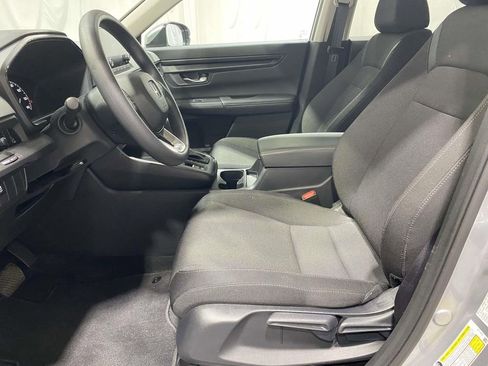 Used 2025 Honda CR-V LX image 16