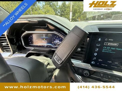 Certified 2024 Chevrolet Silverado 2500 LTZ w/ LTZ Premium Package AWD/4WD image 16