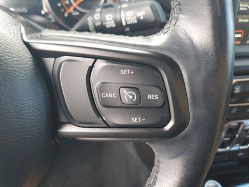 Used 2022 Jeep Wrangler Unlimited Sport w/ Sun And Sound Package image 15