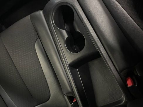 Used 2019 Hyundai Veloster Turbo image 35