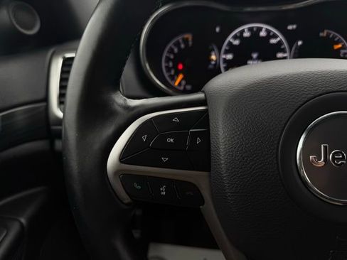 Used 2020 Jeep Grand Cherokee Altitude image 26