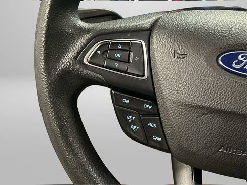 Used 2019 Ford Escape SE image 30