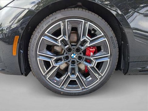 New 2026 BMW 550e xDrive image 10