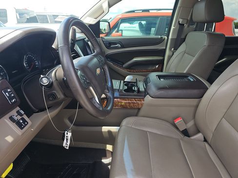 Used 2017 Chevrolet Tahoe Premier RWD image 3