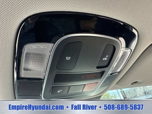 Used 2025 Hyundai Sonata SE FWD image 24