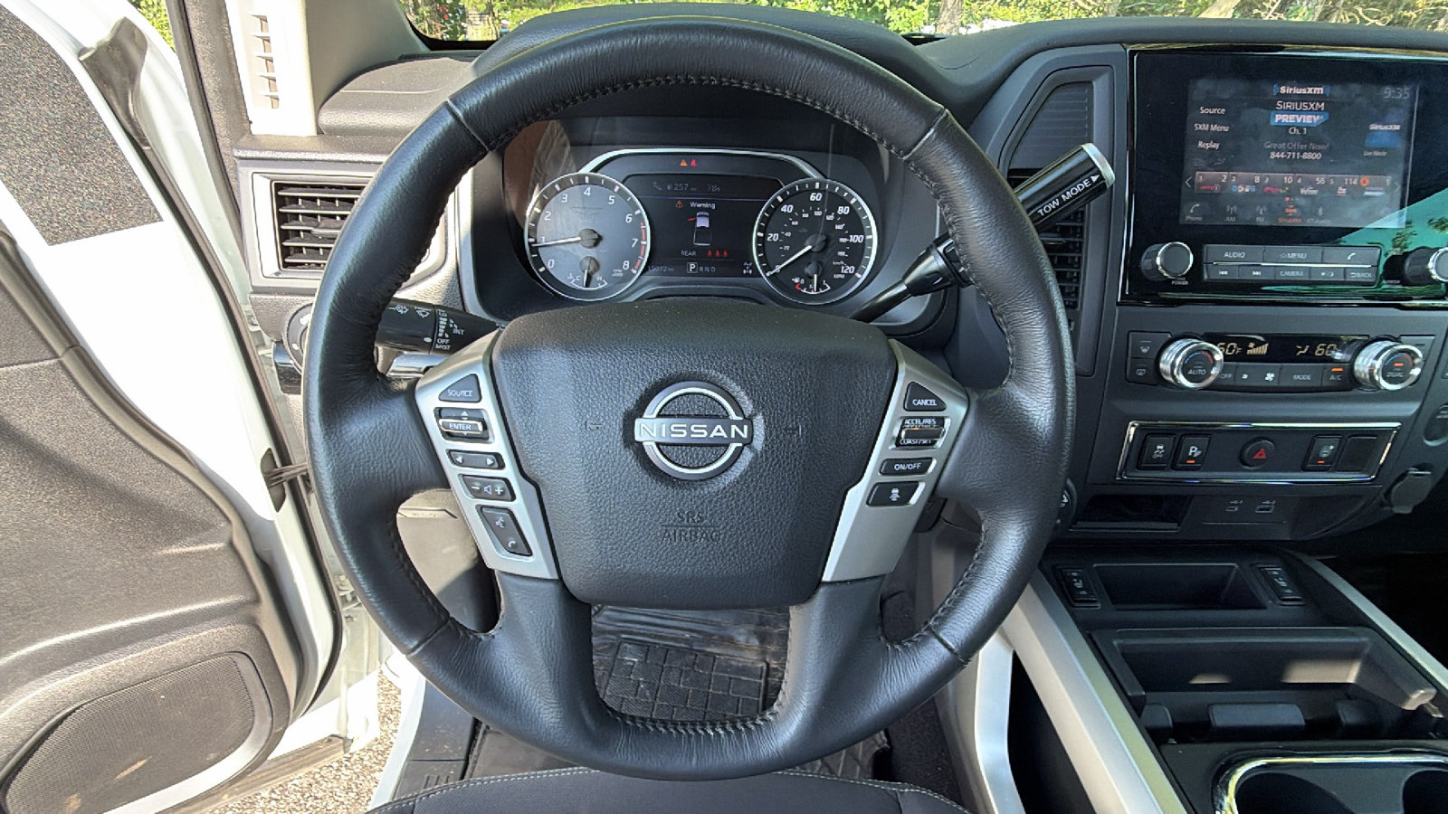 Used 2024 Nissan Titan SV AWD/4WD image 26