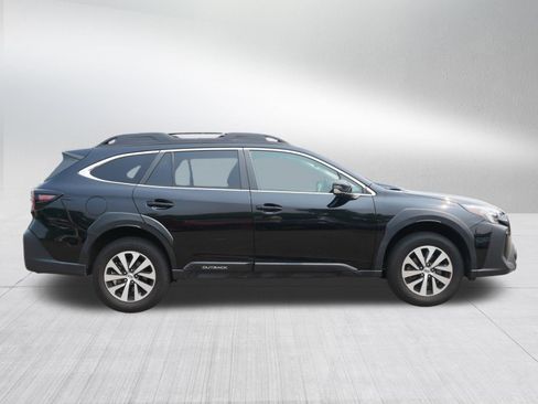 Used 2024 Subaru Outback Premium AWD/4WD image 8