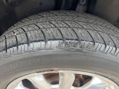 Used 2015 Jeep Cherokee Limited AWD/4WD image 46
