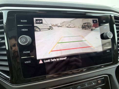 Used 2023 Volkswagen Atlas SEL Premium image 15