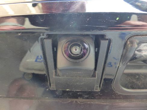 Used 2025 Honda Odyssey Touring image 17