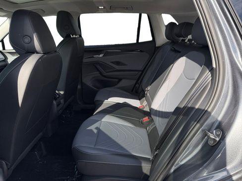 New 2026 Volkswagen Tiguan SE AWD/4WD image 16