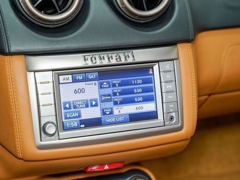 Used 2010 Ferrari California RWD image 42