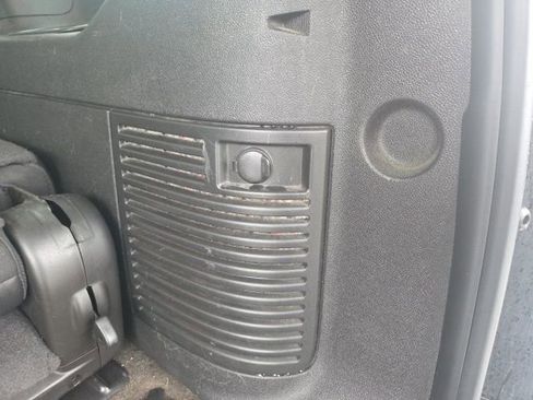 Used 2009 GMC Yukon Denali image 12