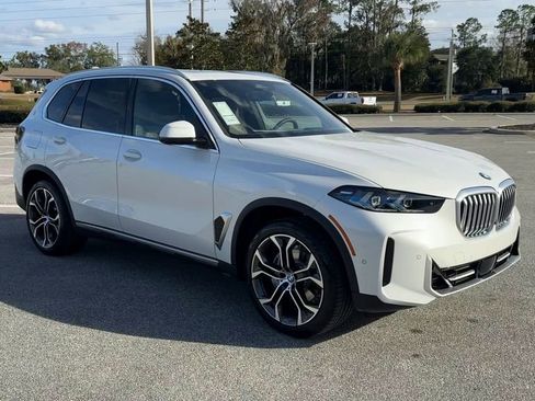 New 2026 BMW X5 sDrive40i w/ Climate Comfort Package image 2