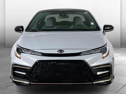 Used 2022 Toyota Corolla SE image 2