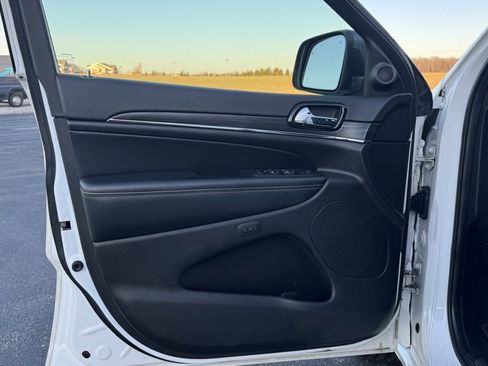Used 2021 Jeep Grand Cherokee L Limited image 9