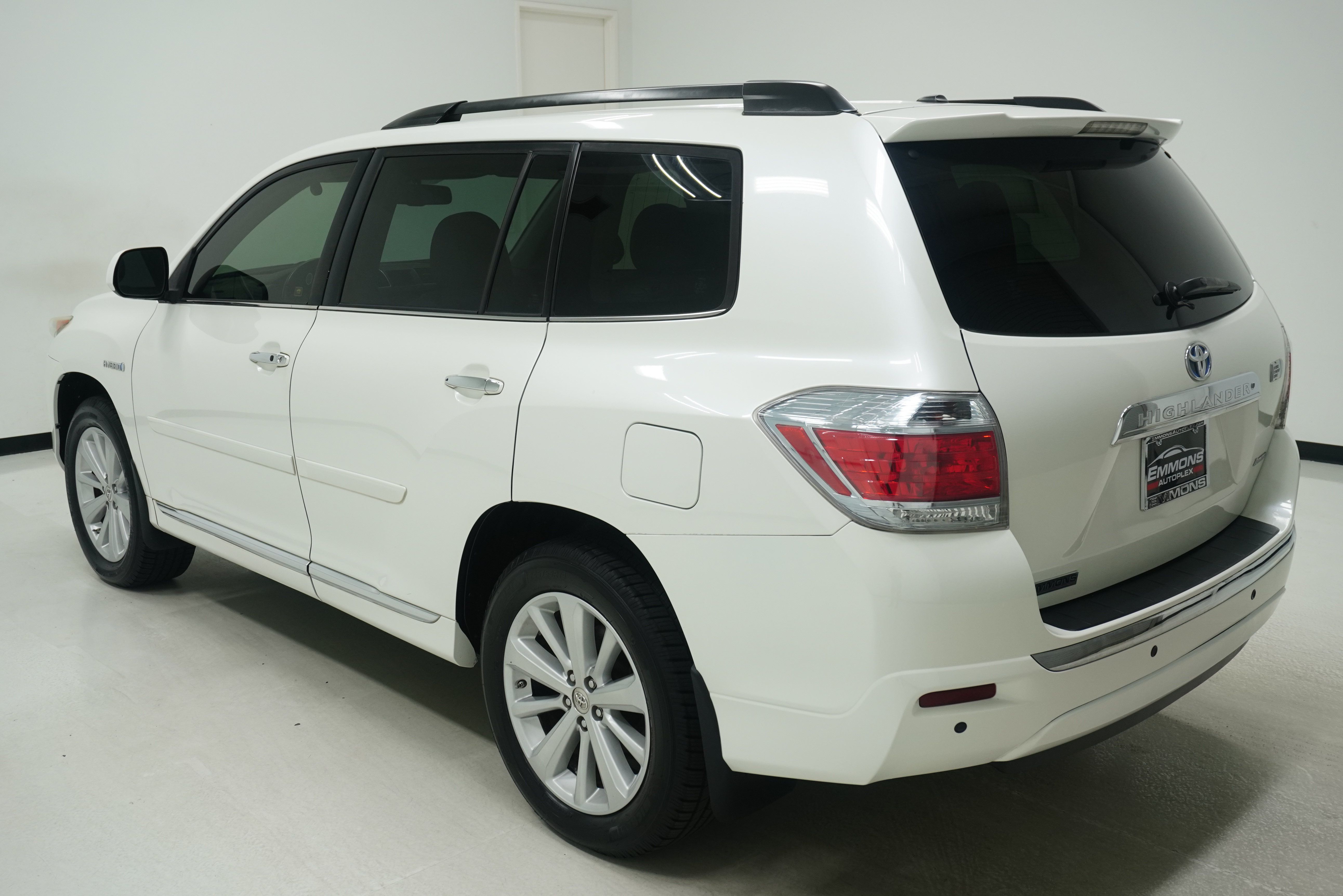 Used 2012 Toyota Highlander Limited AWD/4WD image 6