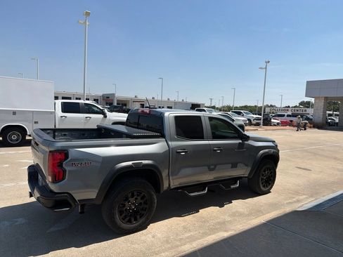 Used 2025 Chevrolet Colorado Trail Boss AWD/4WD image 2