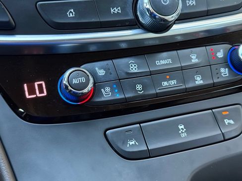 Used 2018 Buick LaCrosse Premium w/ Sights and Sounds Package FWD image 5