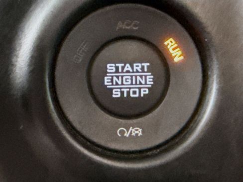 Used 2021 Jeep Wrangler Unlimited Sport image 21