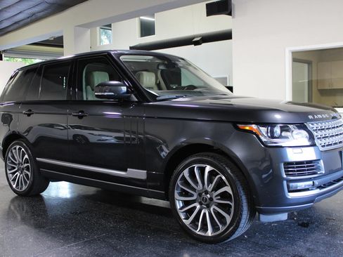 Used 2014 Land Rover Range Rover Supercharged AWD/4WD image 1