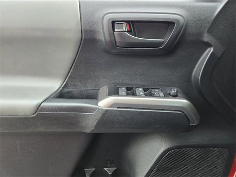 Certified 2023 Toyota Tacoma SR5 image 18