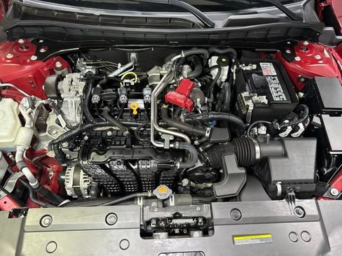 Used 2023 Nissan Altima 2.5 SR w/ SR Premium Package FWD image 2