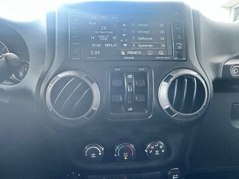 Used 2016 Jeep Wrangler Unlimited Sport w/ Quick Order Package 24S AWD/4WD image 12