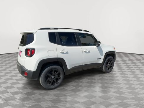 Used 2023 Jeep Renegade Latitude AWD/4WD image 8