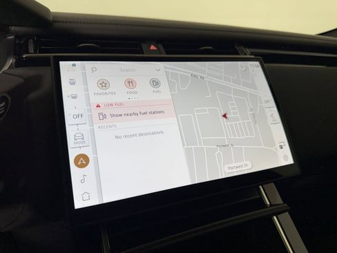 New 2026 Land Rover Range Rover Velar Dynamic SE AWD/4WD image 25