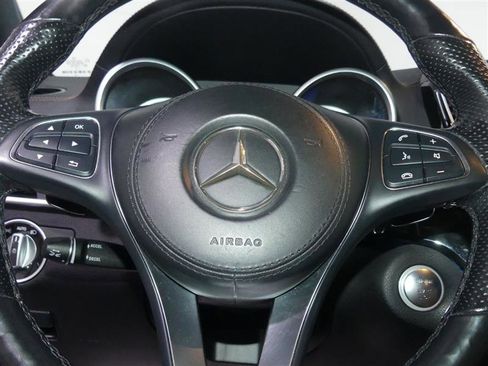 Used 2017 Mercedes-Benz GLS 550 4MATIC image 33