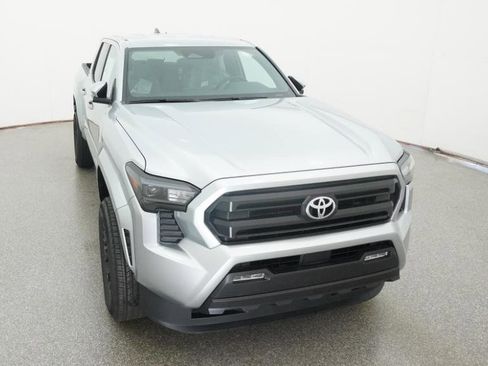 New 2025 Toyota Tacoma SR5 image 32