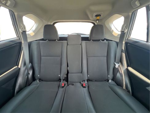 Used 2018 Toyota RAV4 LE w/ All Weather Liner Package AWD/4WD image 13