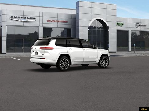 New 2026 Jeep Grand Cherokee L Summit w/ Advanced Protech Group IV AWD/4WD image 4