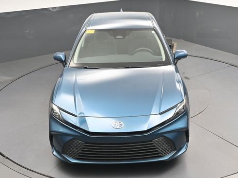 Certified 2025 Toyota Camry LE image 32