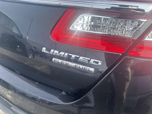 Used 2017 Ford Taurus Limited image 13