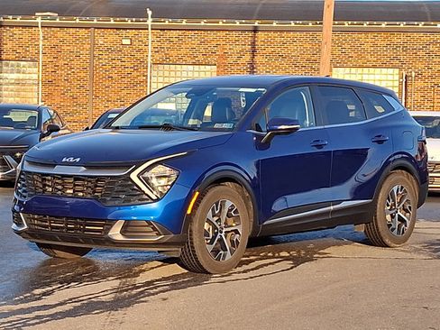 Used 2023 Kia Sportage EX image 1