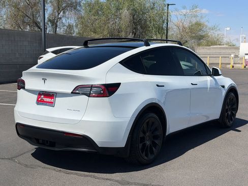 Used 2020 Tesla Model Y Long Range AWD/4WD image 24