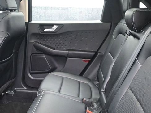 Used 2020 Ford Escape SEL image 9