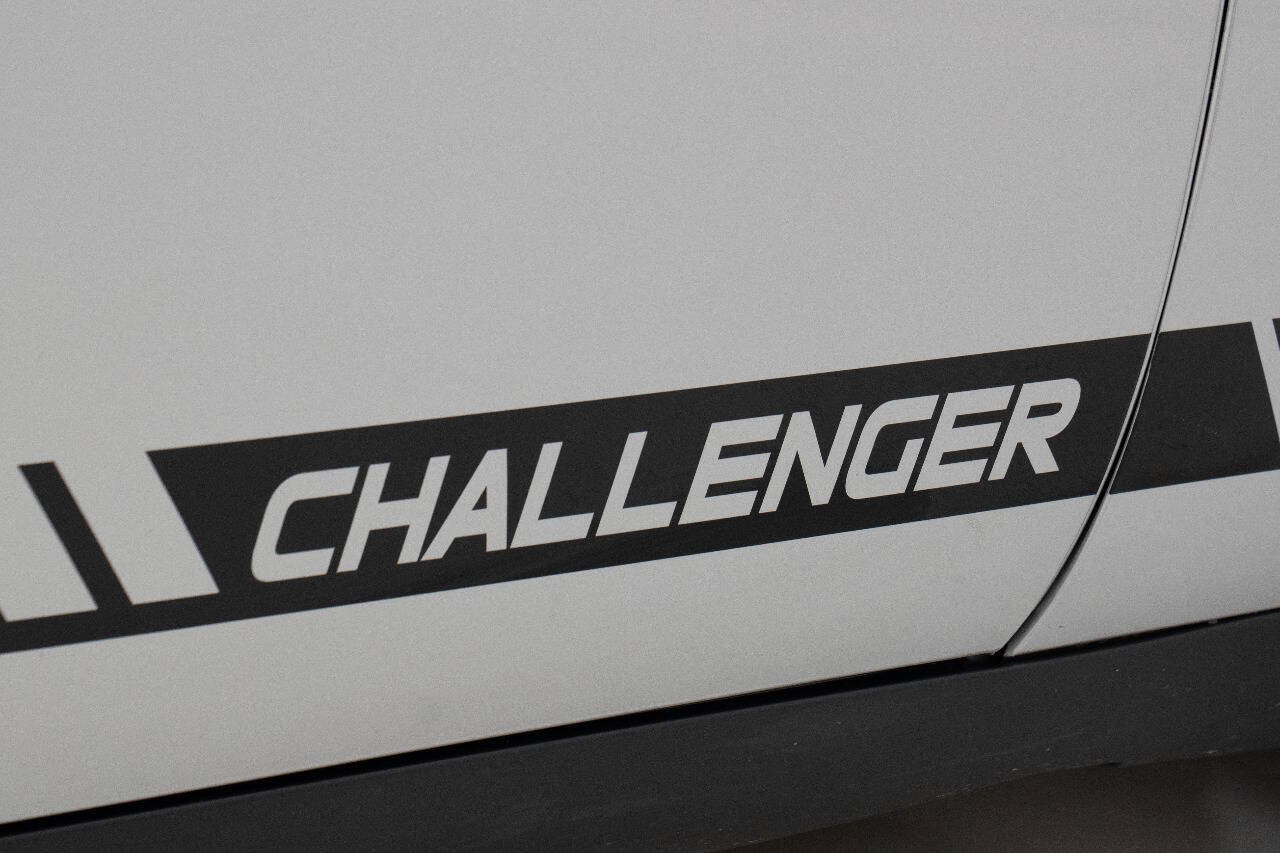 Used 2021 Dodge Challenger SXT RWD image 19