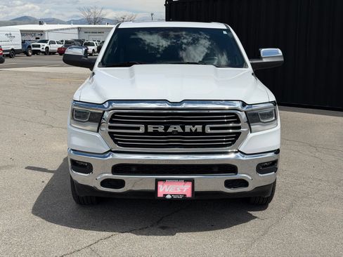 Used 2023 RAM 1500 Laramie AWD/4WD image 3